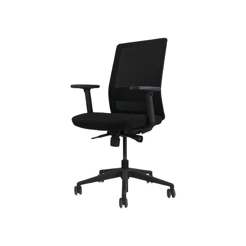 <tc>Bestuhl</tc>: Chaise de travail S30 en tissu noir - Reconditionnée
