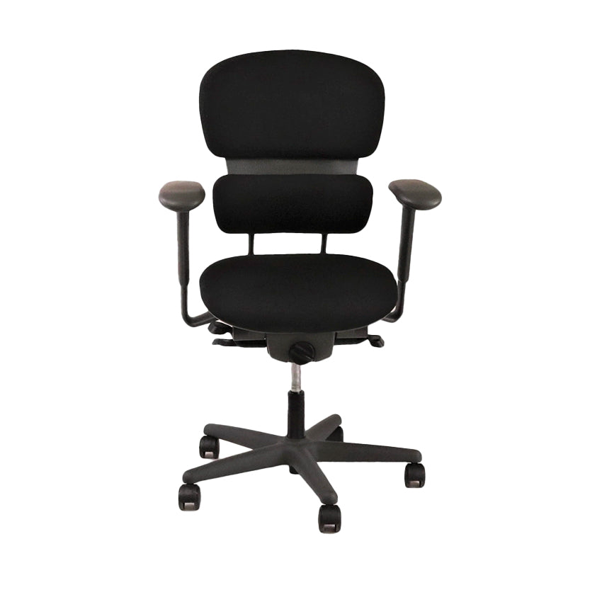 <tc>KI</tc>: <tc>Impulse</tc> Chaise de bureau en tissu noir - Reconditionnée