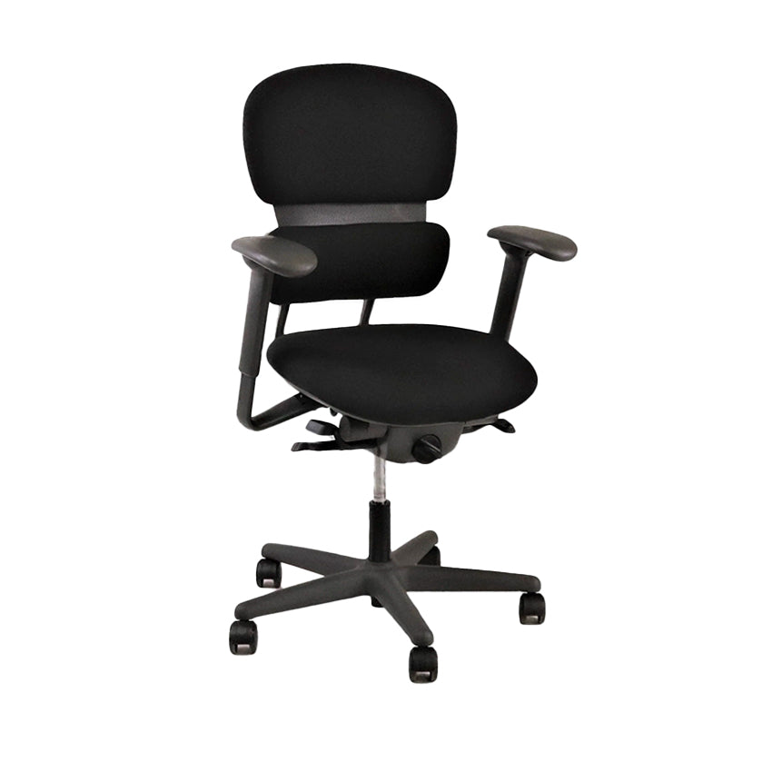 <tc>KI</tc>: <tc>Impulse</tc> Chaise de bureau en tissu noir - Reconditionnée