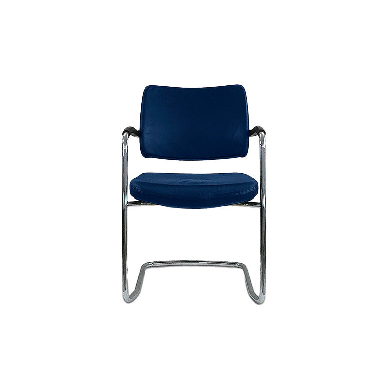<tc>Boss Design</tc>: Chaise de réunion cantilever Pro en tissu bleu - Reconditionnée