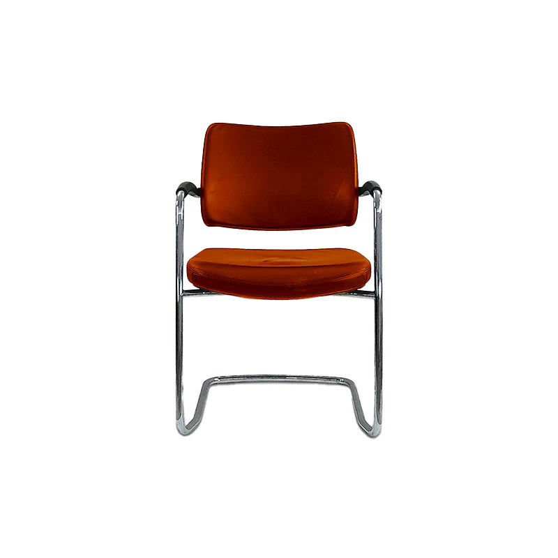 <tc>Boss Design</tc>: Chaise de réunion cantilever Pro en cuir beige - Reconditionnée