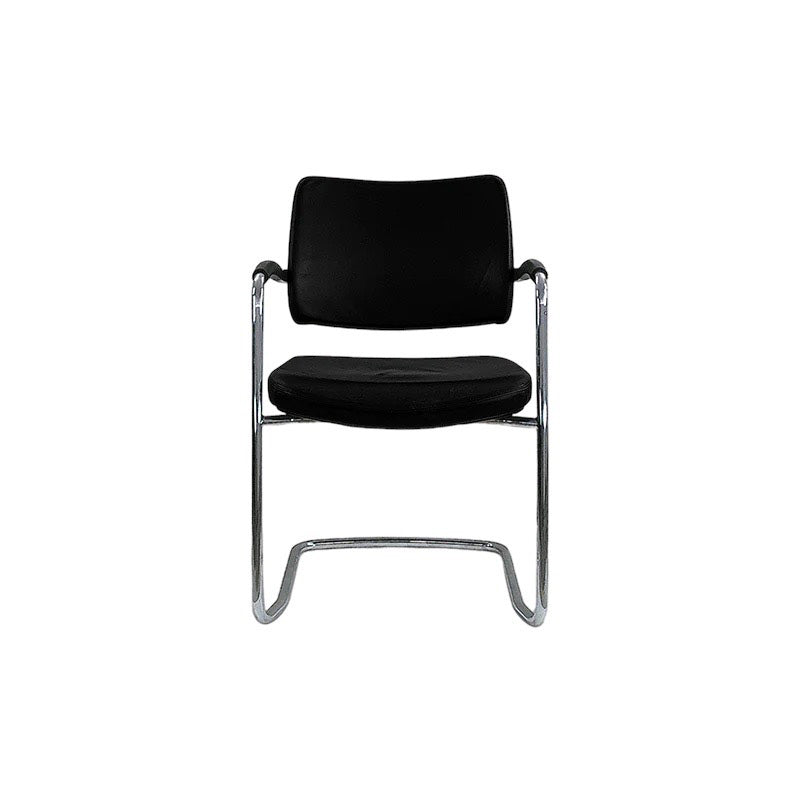 <tc>Boss Design</tc>: Chaise de réunion cantilever Pro en tissu noir - Reconditionnée