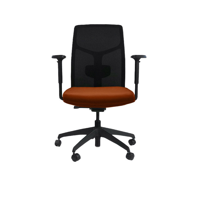 <tc>Boss Design</tc>: Tauro en cuir beige - Chaise de travail - Reconditionnée