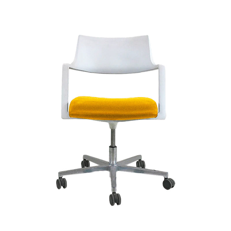<tc>Brunner</tc>: Chaise pivotante Tempuro 6353/A en tissu jaune - Reconditionnée