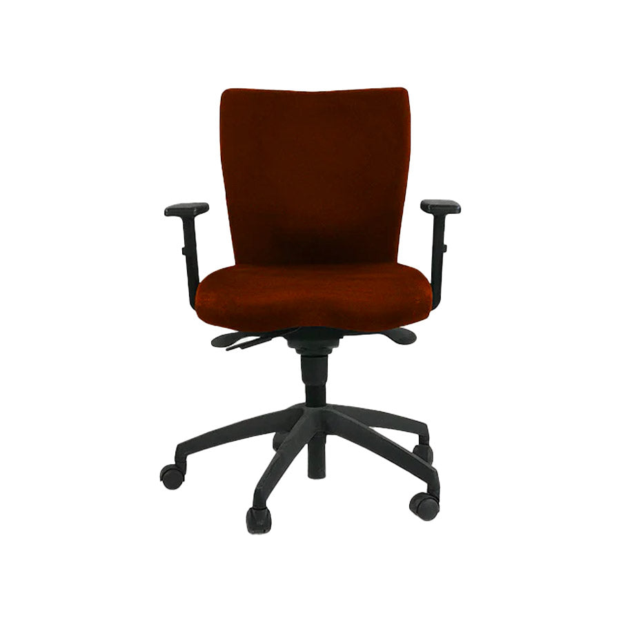 <tc>Connection</tc>: Chaise de travail d'équipe en cuir beige - Reconditionnée
