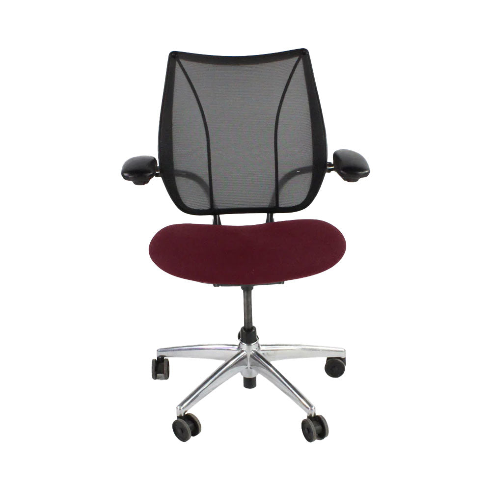 <tc>Humanscale</tc>: <tc>Liberty</tc> Chaise de bureau en cuir bordeaux et cadre en aluminium - Rénovée
