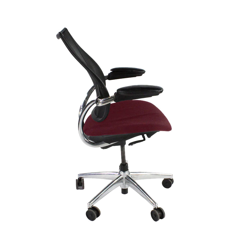 <tc>Humanscale</tc>: <tc>Liberty</tc> Chaise de bureau en cuir bordeaux et cadre en aluminium - Rénovée