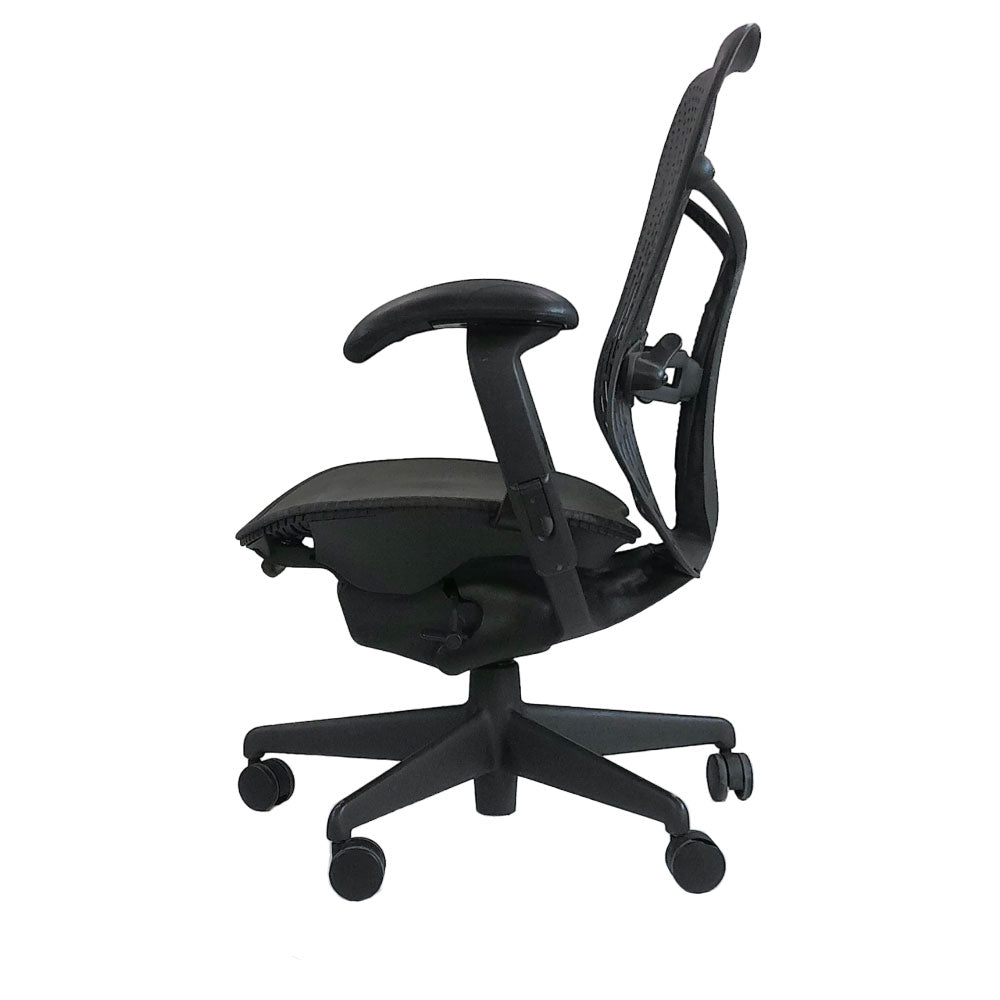 <tc>Herman Miller</tc>: <tc>Mirra</tc> Chaise de travail - Graphite - Reconditionnée