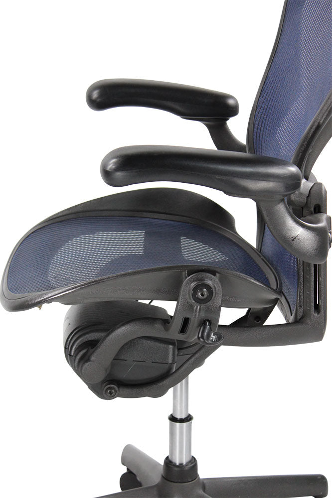 Herman Miller: Aeron Size A with Back Tilt Only in Dark Blue Mesh - Refurbished