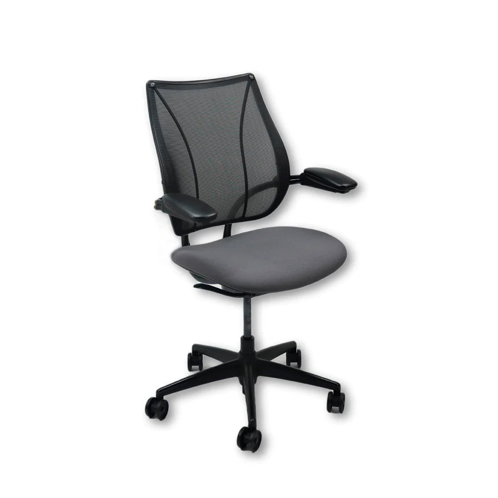 <tc>Humanscale</tc>: <tc>Liberty</tc> Chaise de bureau en tissu gris - Reconditionnée