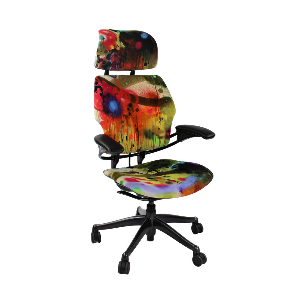 <tc>Humanscale</tc>: <tc>Freedom</tc> Chaise de bureau à dossier haut avec appui-tête - Graffiti - Reconditionnée
