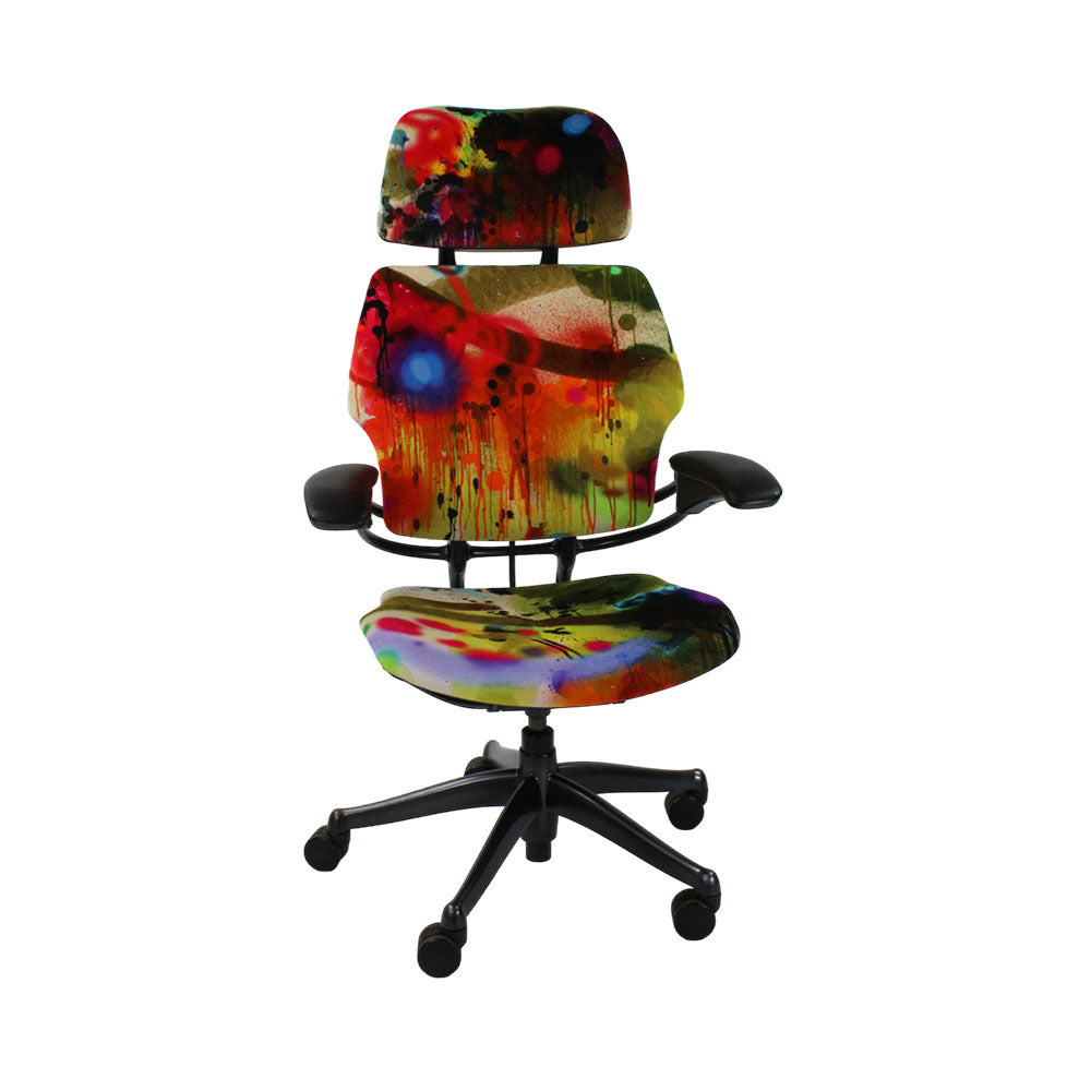 <tc>Humanscale</tc>: <tc>Freedom</tc> Chaise de bureau à dossier haut avec appui-tête - Graffiti - Reconditionnée