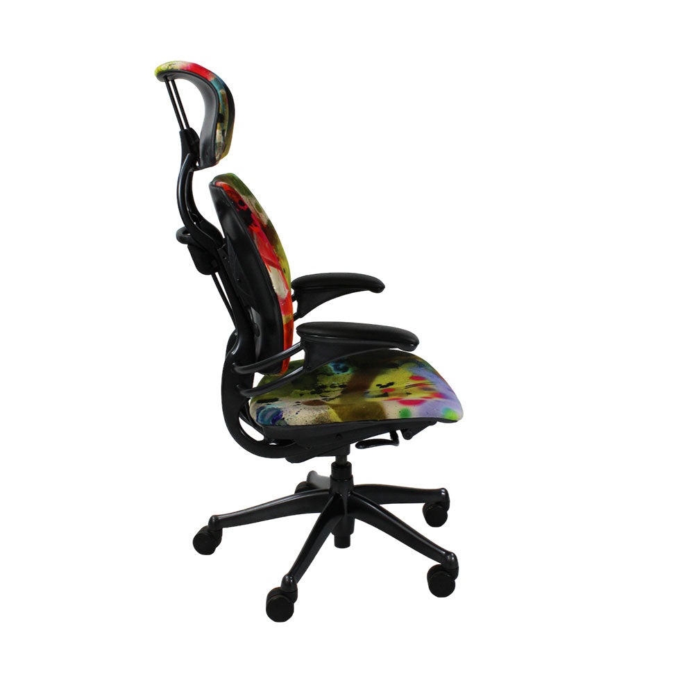 <tc>Humanscale</tc>: <tc>Freedom</tc> Chaise de bureau à dossier haut avec appui-tête - Graffiti - Reconditionnée