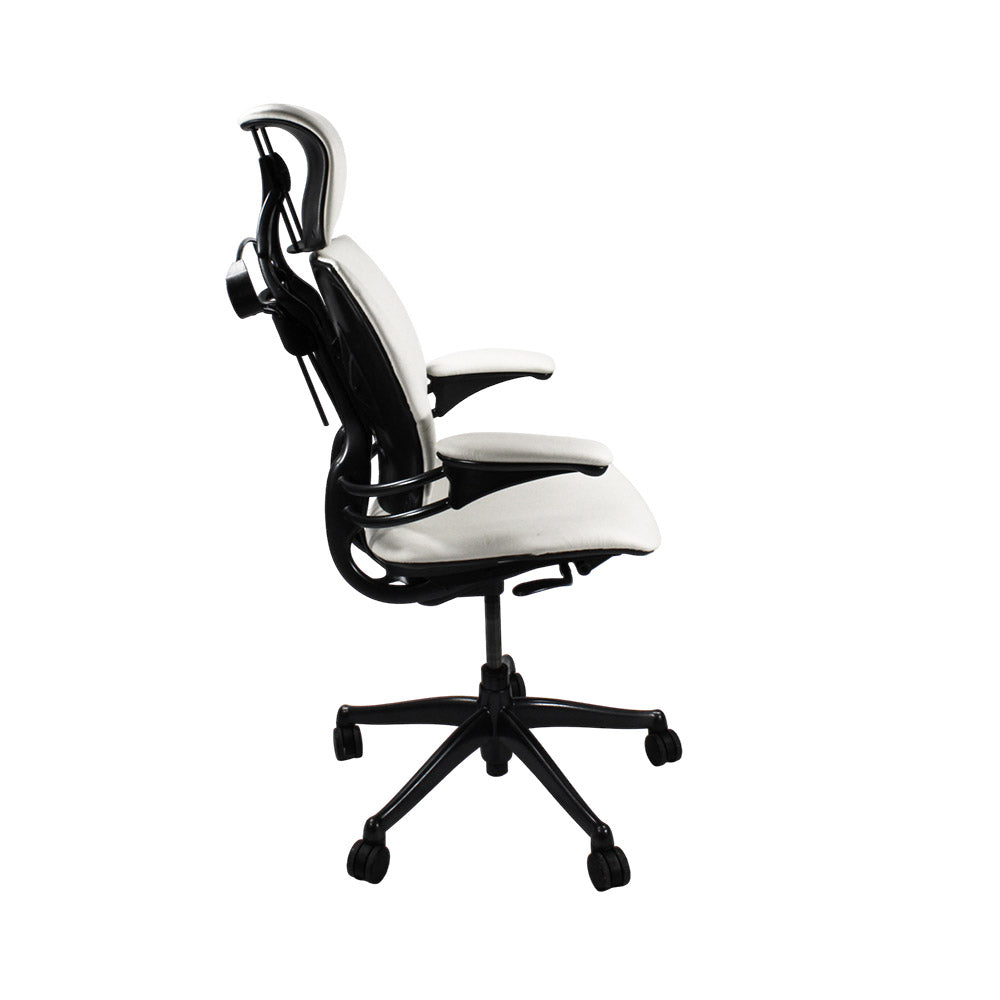 <tc>Humanscale</tc>: <tc>Freedom</tc> Chaise de bureau à dossier haut avec appui-tête - Cuir blanc - Reconditionnée