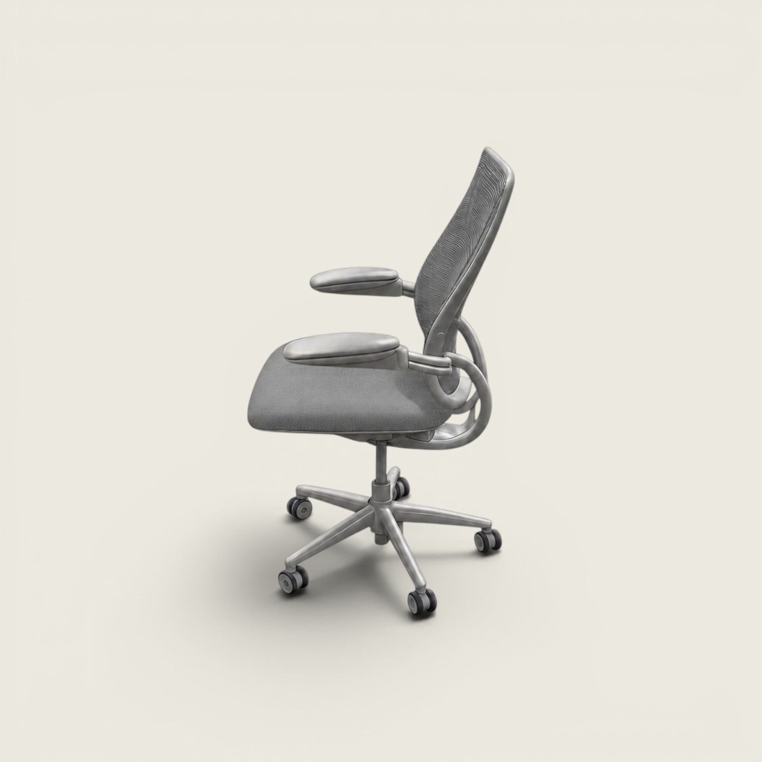 <tc>Humanscale</tc>: <tc>Liberty</tc> Chaise de bureau en tissu noir - Remis à neuf