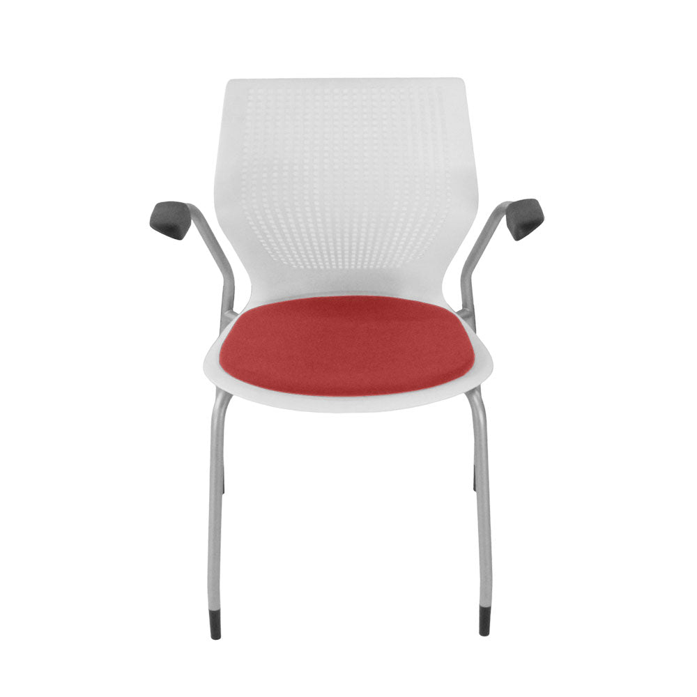 <tc>Knoll</tc>: <tc>Multigeneration</tc> Chaise de réunion en tissu rouge - Rénovée
