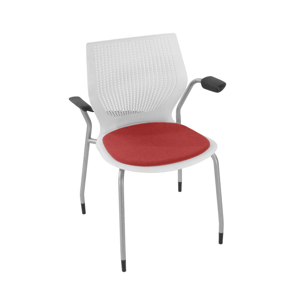 <tc>Knoll</tc>: <tc>Multigeneration</tc> Chaise de réunion en tissu rouge - Rénovée