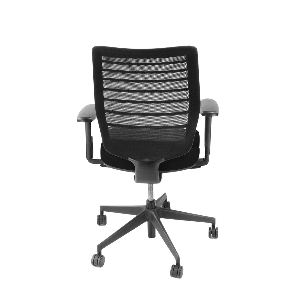 <tc>Senator</tc>: Chaise d'opérateur Fuse en tissu noir - Reconditionnée