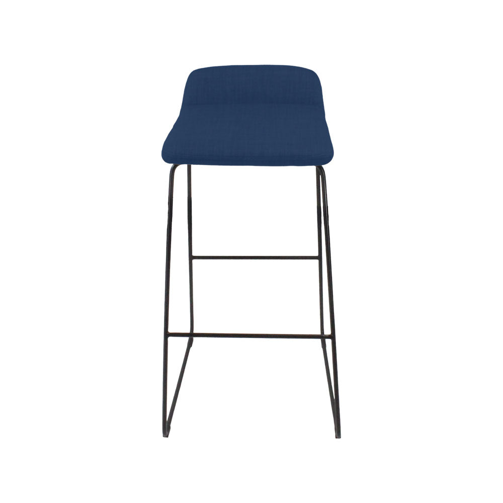 M.A.D: Tabouret de bar Lolli en tissu bleu - Reconditionné