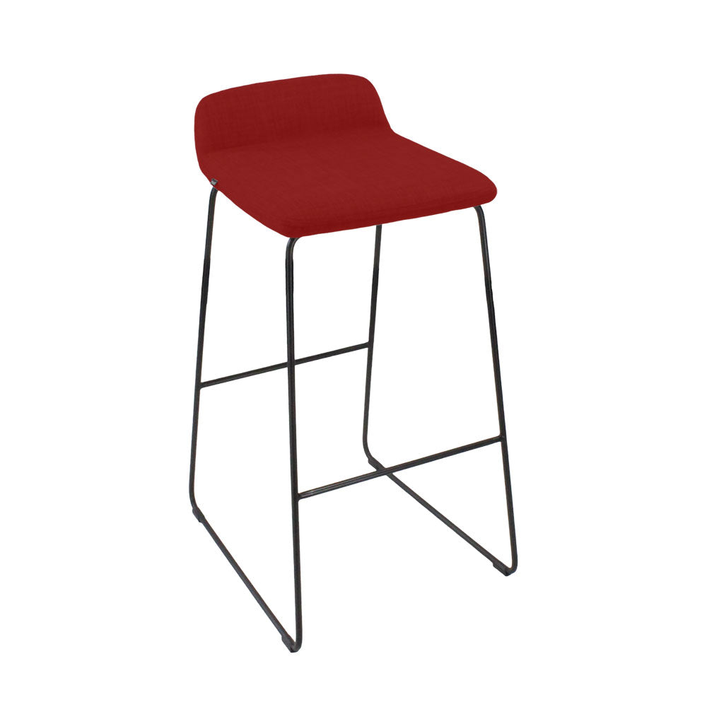 M.A.D: Tabouret de bar Lolli en tissu rouge - Reconditionné