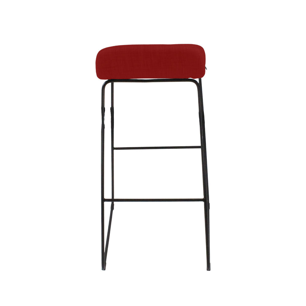 M.A.D: Tabouret de bar Lolli en tissu rouge - Reconditionné