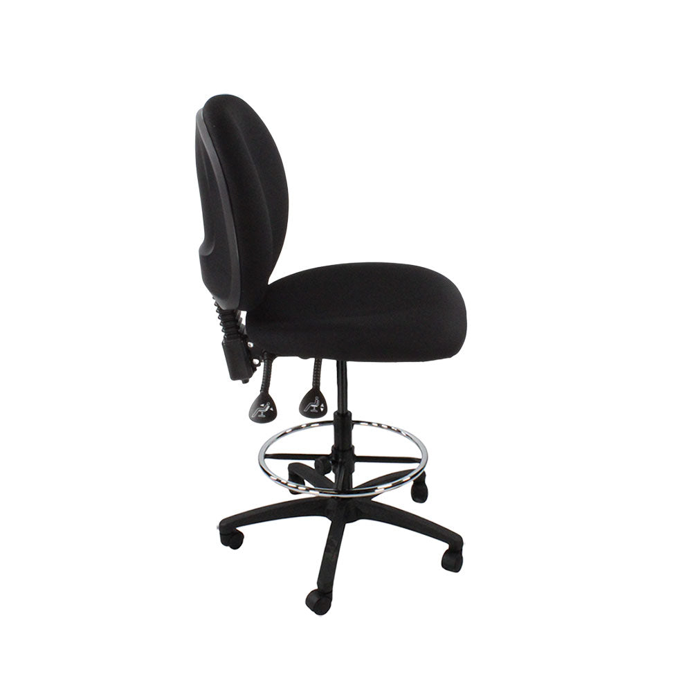 Saxe : <tc>Scoop</tc> Chaise de dessinateur sans accoudoirs en tissu noir - Reconditionnée