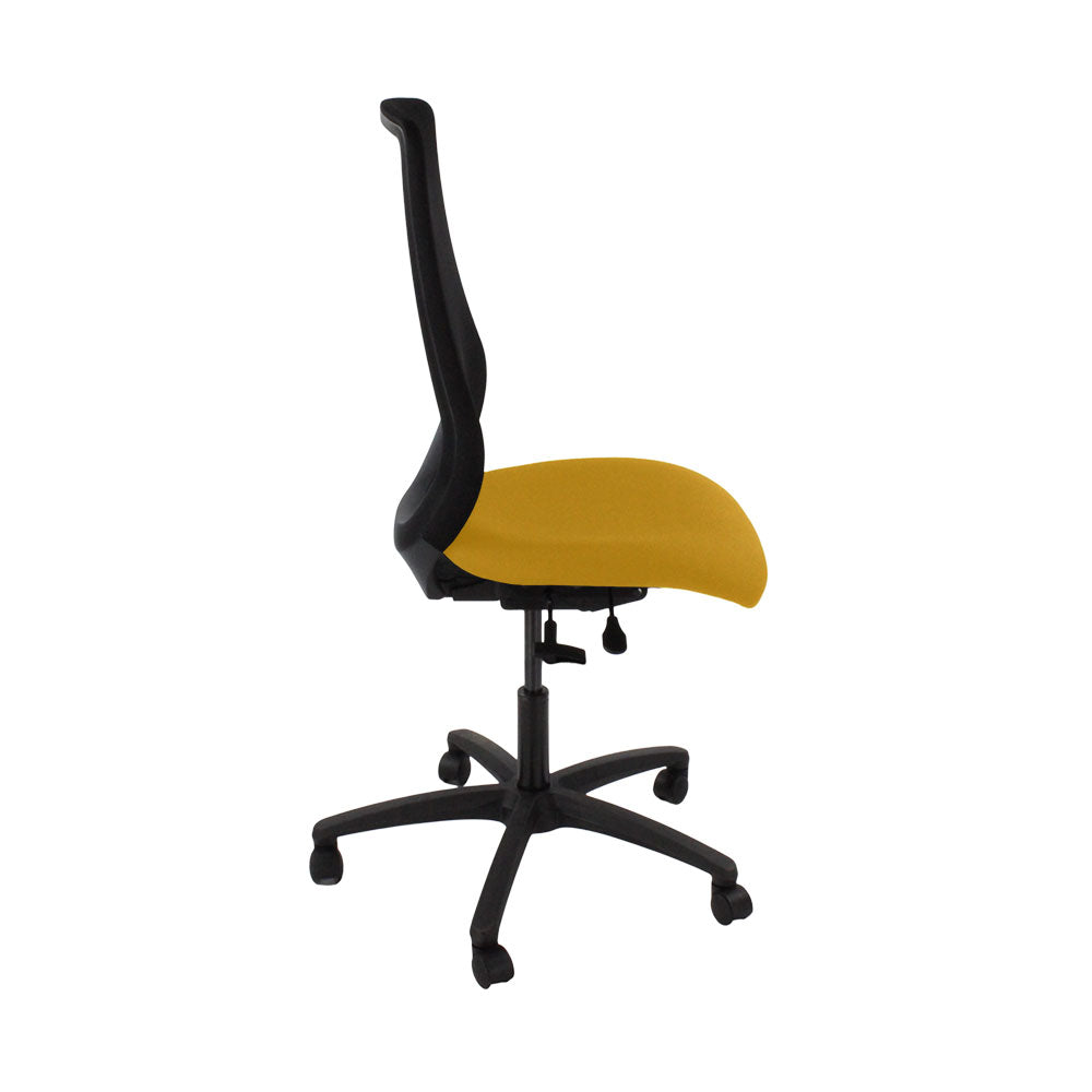 Saxe : <tc>Scudo</tc> Chaise de bureau avec assise en tissu jaune sans accoudoirs - Reconditionnée