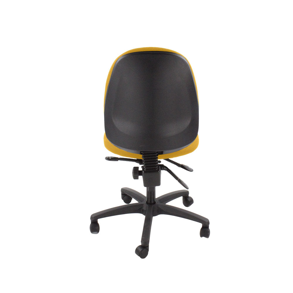 Saxe : <tc>Scoop</tc> Chaise haute d'opérateur en tissu jaune sans accoudoirs - Reconditionnée