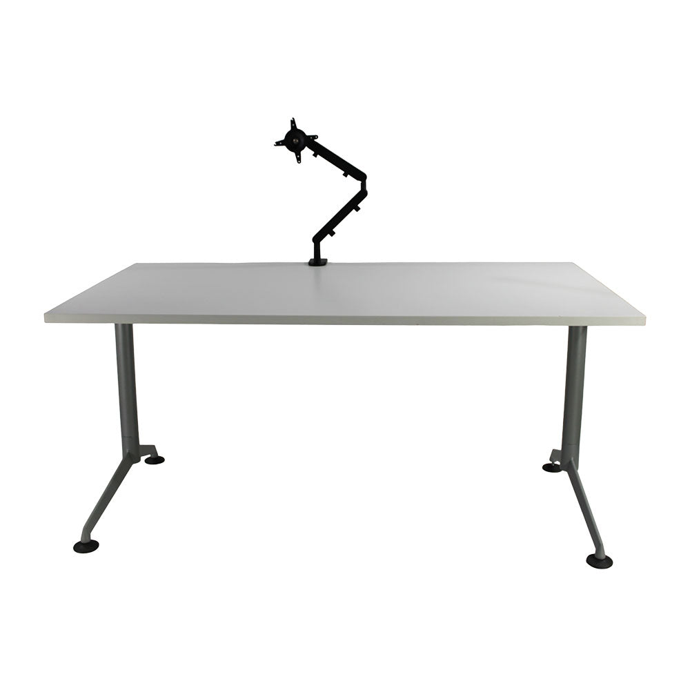 <tc>Herman Miller</tc>: <tc>Abak</tc> Bureau simple T Leg et bras d'écran ZGO Technologies : Z1 - Reconditionné