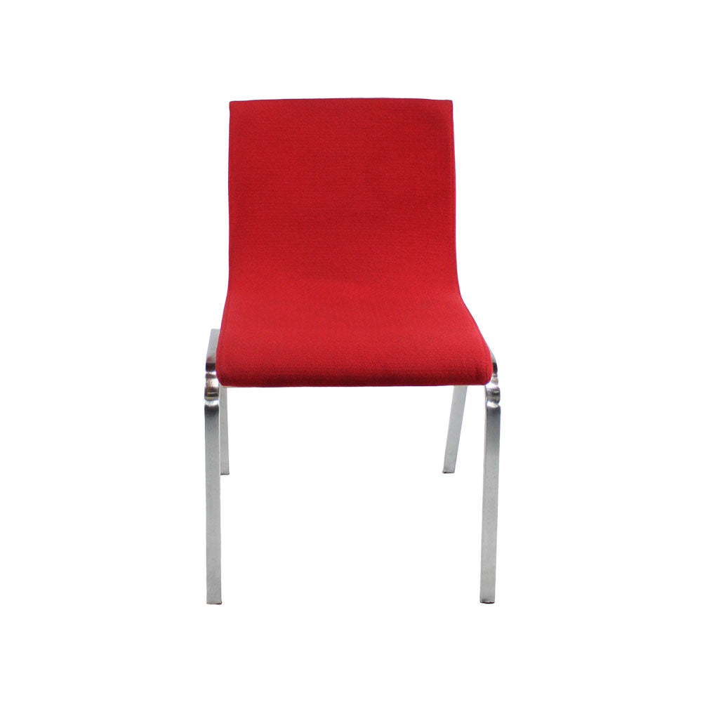 <tc>Boss Design</tc>: Chaise empilable en tissu rouge/dossier en chêne - Reconditionnée