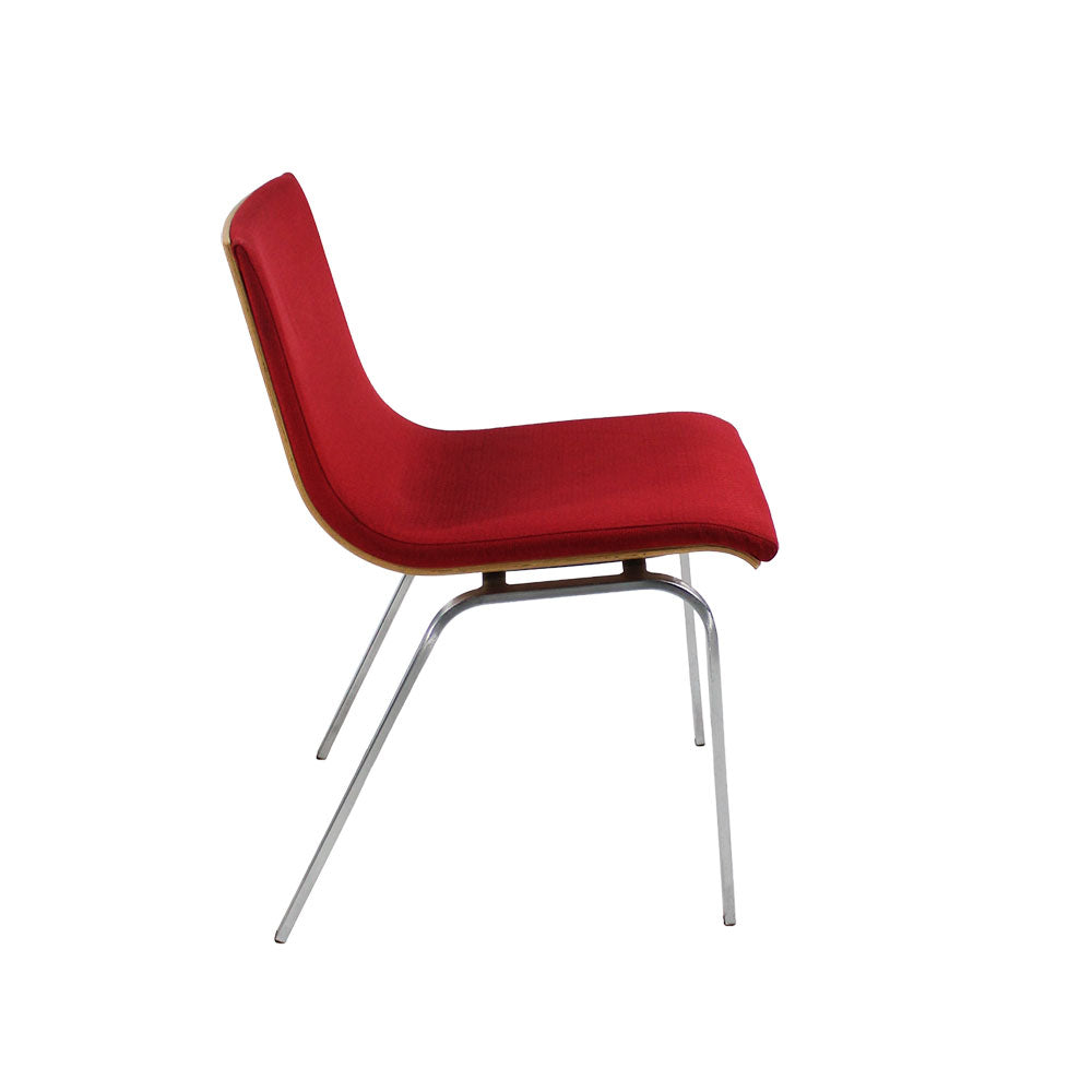 <tc>Boss Design</tc>: Chaise empilable en tissu rouge/dossier en chêne - Reconditionnée
