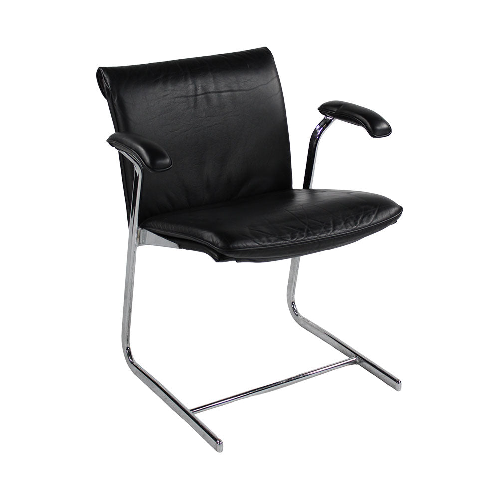 <tc>Boss Design</tc>: Chaise de réunion cantilever à dossier bas Delphi - Reconditionnée