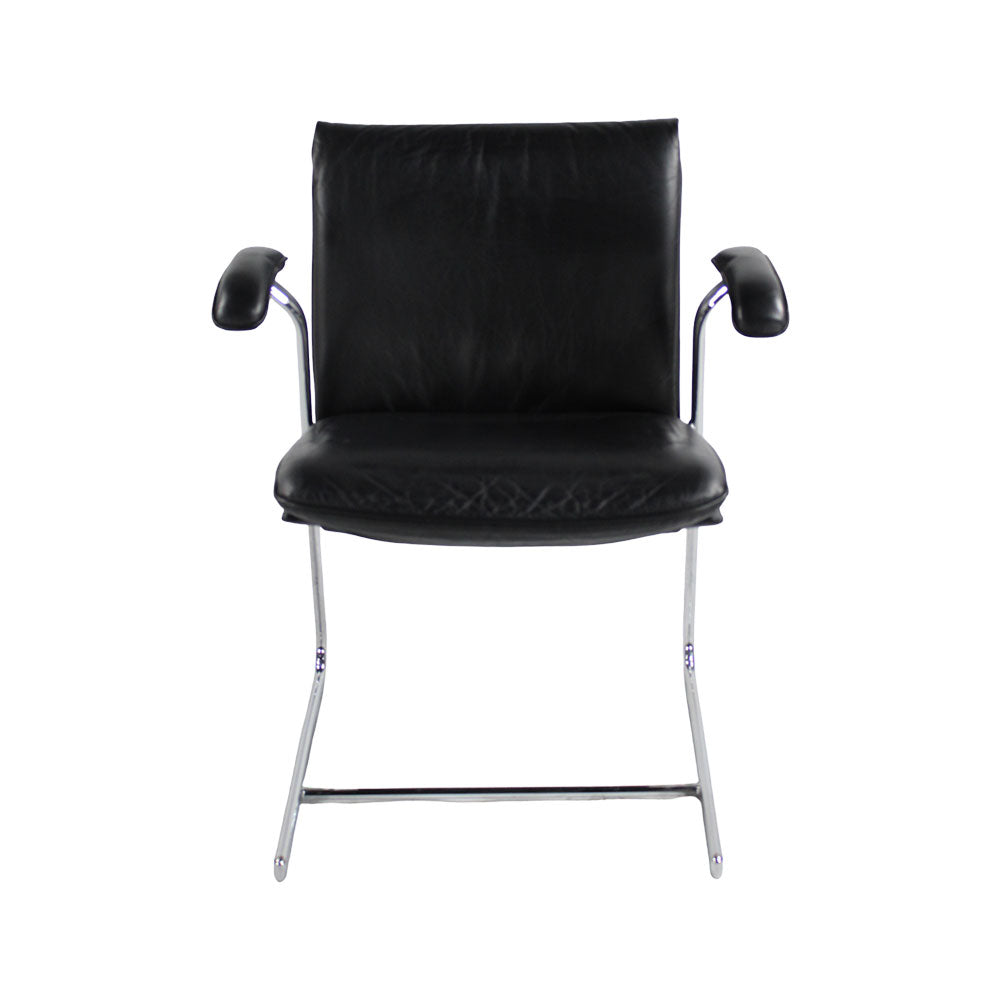 <tc>Boss Design</tc>: Chaise de réunion cantilever à dossier bas Delphi - Reconditionnée