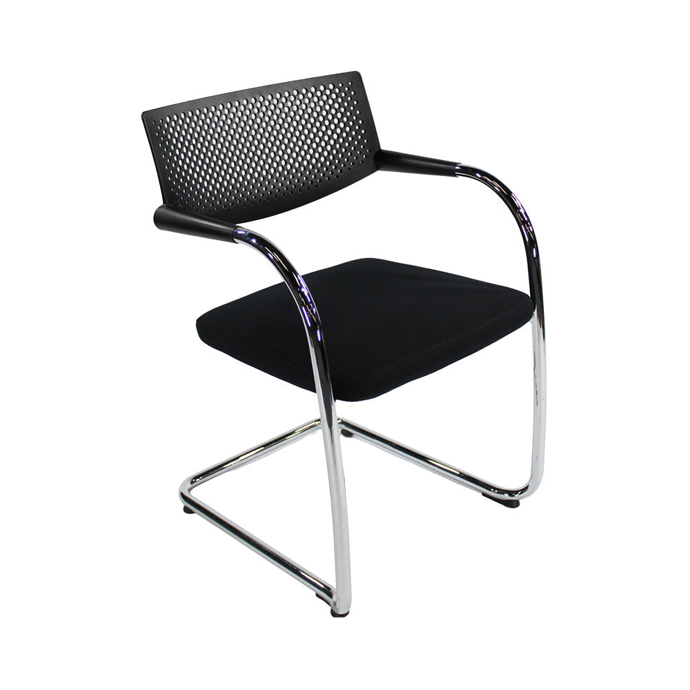 <tc>Vitra</tc>: <tc>VisaVis</tc> 2 chaises de réunion en tissu noir - Rénovées