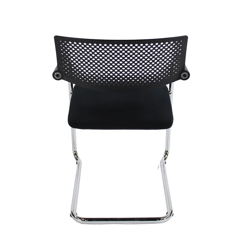 <tc>Vitra</tc>: <tc>VisaVis</tc> 2 chaises de réunion en tissu noir - Rénovées