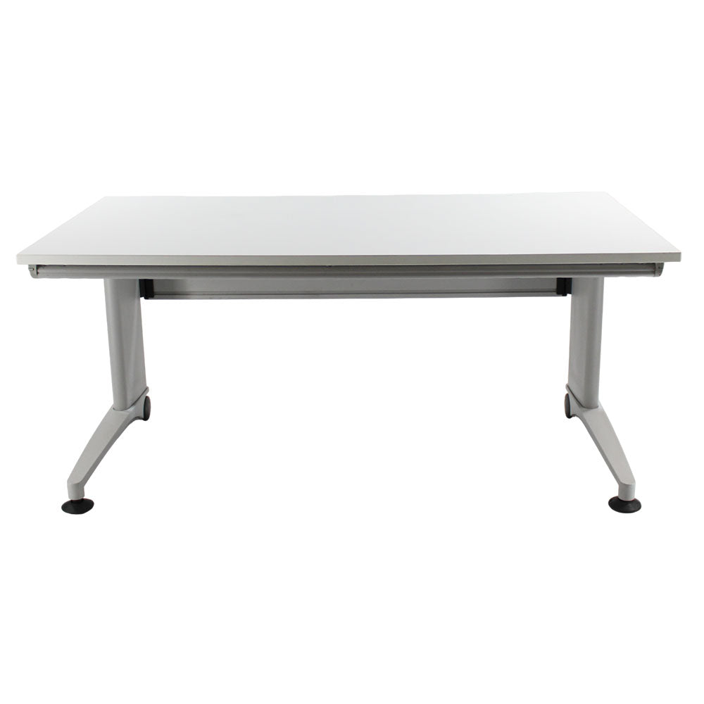 <tc>Knoll</tc>: Bureau Currents - Rénové
