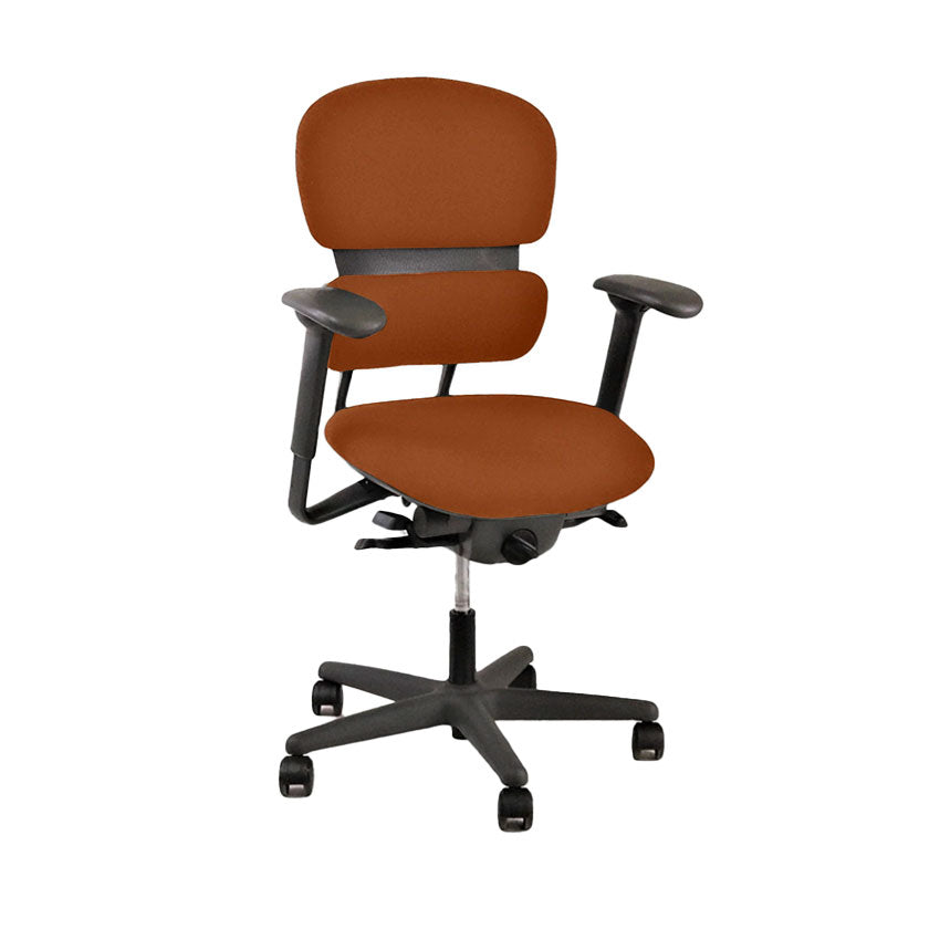 <tc>KI</tc>: <tc>Impulse</tc> Chaise de bureau en cuir beige - Reconditionnée