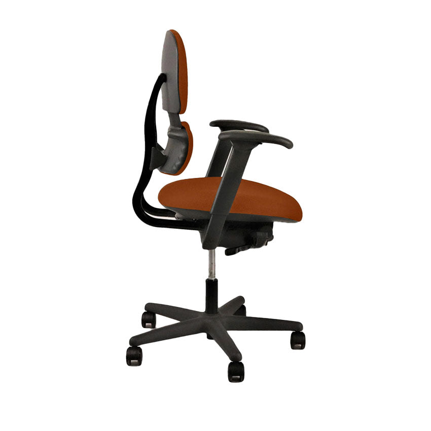 <tc>KI</tc>: <tc>Impulse</tc> Chaise de bureau en cuir beige - Reconditionnée