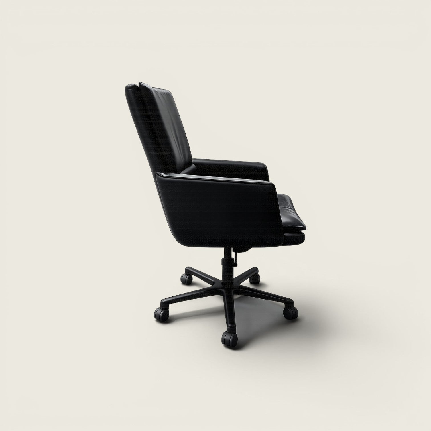Keilhauer: Elite Executive Chair in Leather - Refurbished