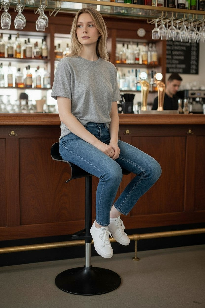 <tc>Kristalia</tc>: Tabouret de bar - Remis à neuf