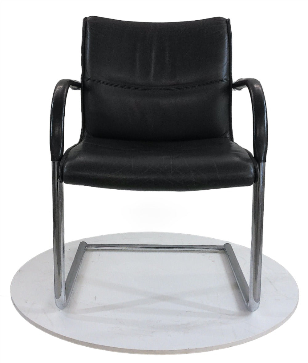 <tc>Kusch & Co</tc>: Chaise de réunion en cuir - Reconditionnée