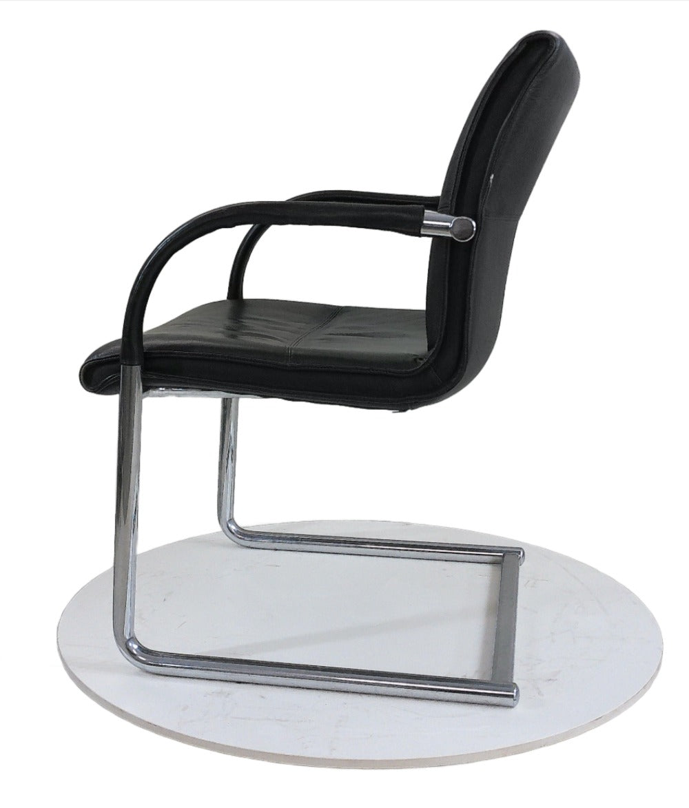 <tc>Kusch & Co</tc>: Chaise de réunion en cuir - Reconditionnée