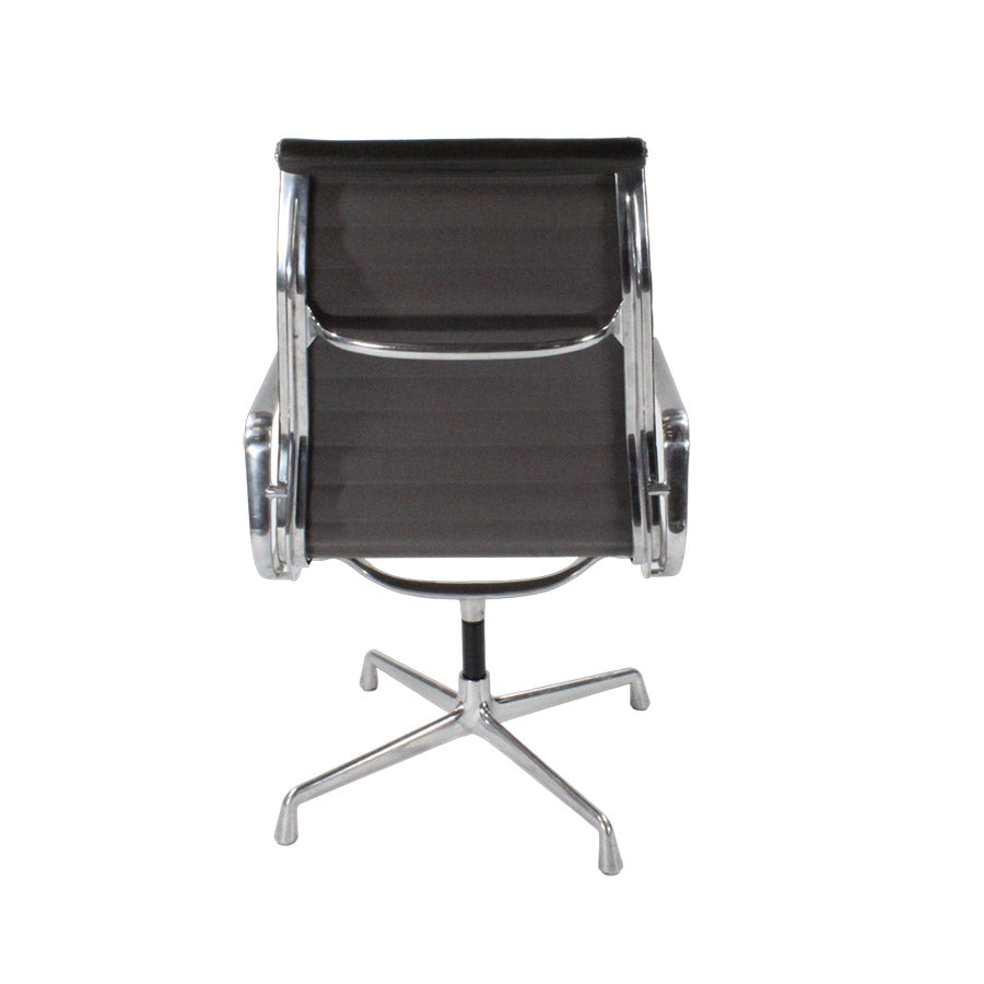<tc>Vitra</tc>: <tc>Eames</tc> Fauteuil EA116 - Reconditionné