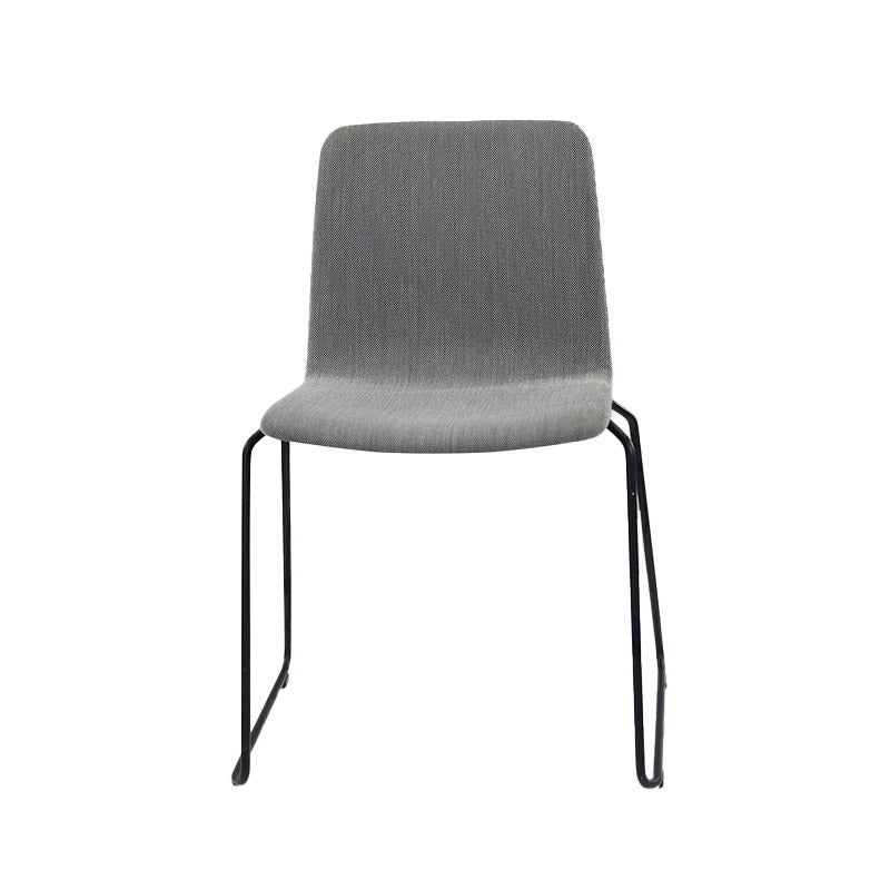 <tc>Naughtone</tc>: Chaise de conférence - Rénovée
