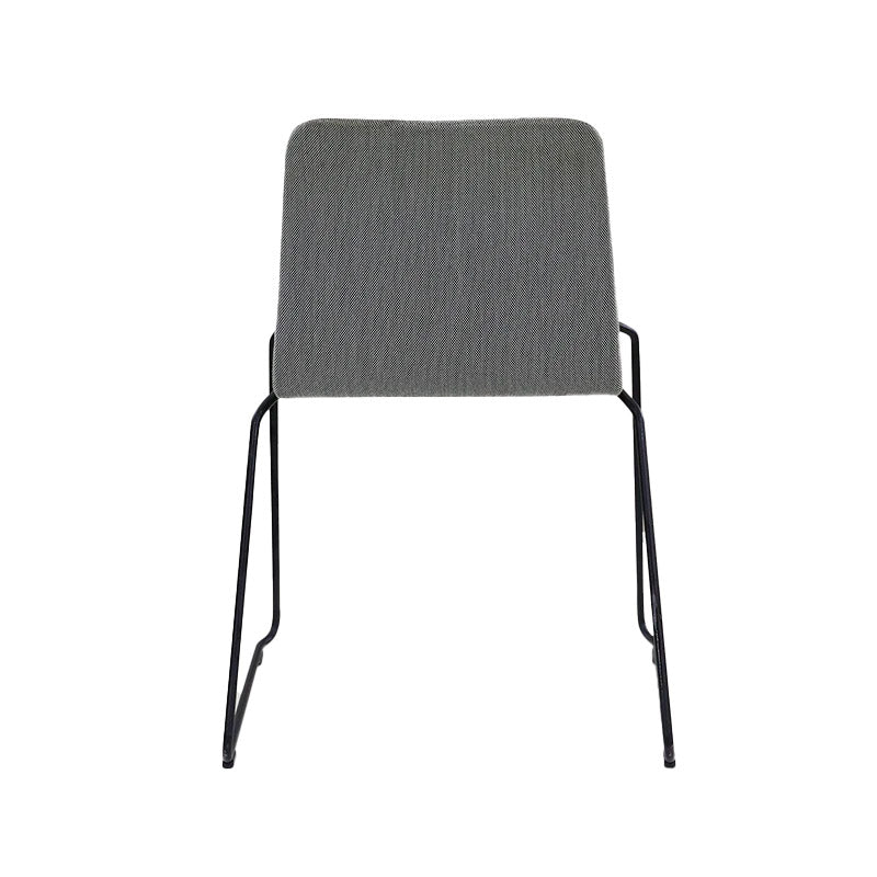 <tc>Naughtone</tc>: Chaise de conférence - Rénovée