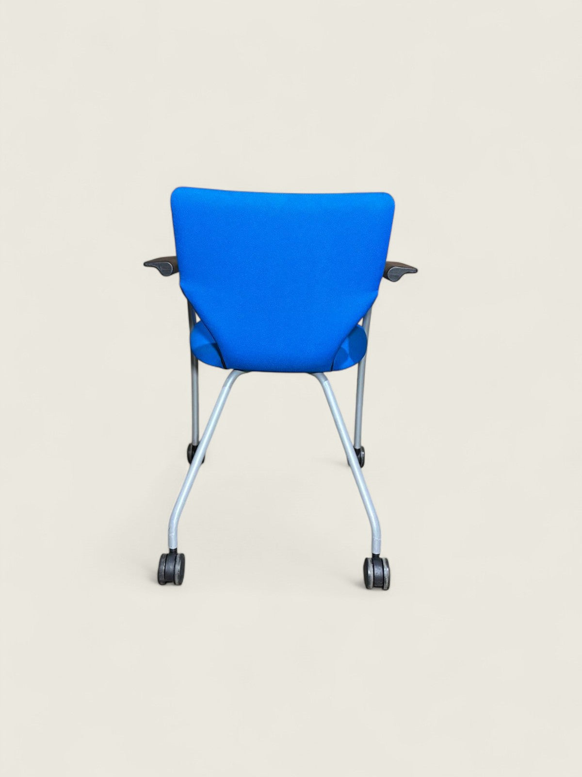 Orangebox : Chaise d'appoint visiteurs bleue à roulettes - Reconditionnée