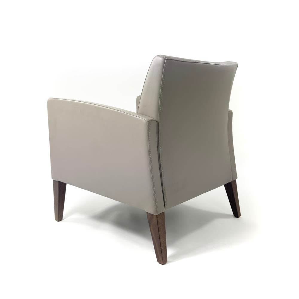 Protocole: Ingleton Single Seater en cuir beige - rénové