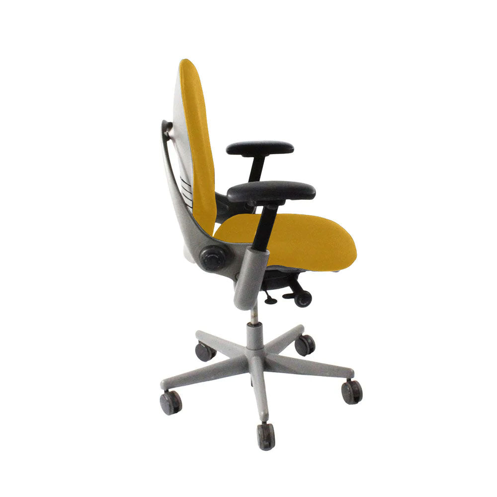 <tc>Steelcase</tc>: <tc>Leap V1</tc> Chaise de bureau - Structure grise/tissu jaune - Reconditionnée
