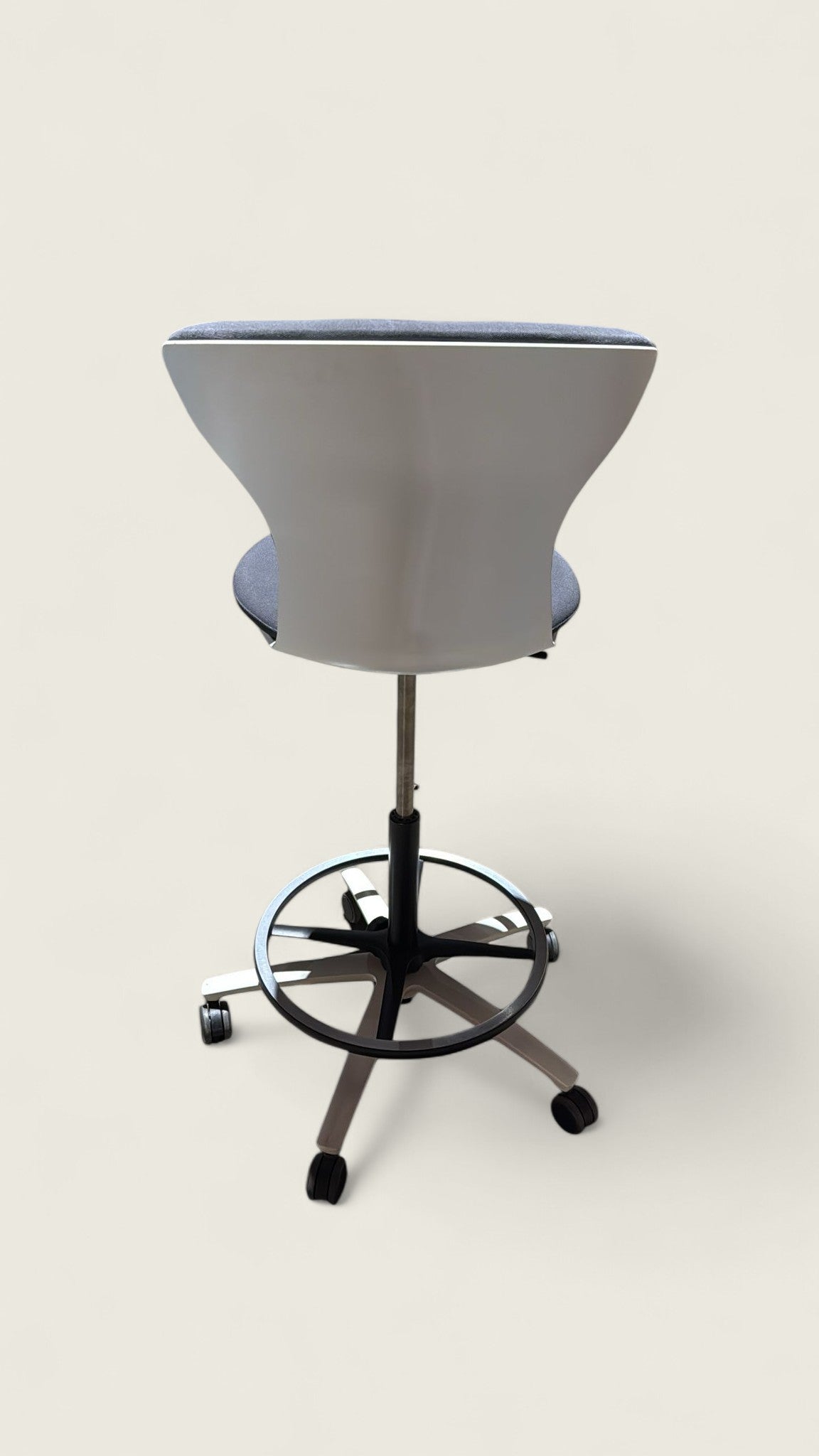 <tc>Sedus</tc>: Chaise de dessinateur - Remis à neuf