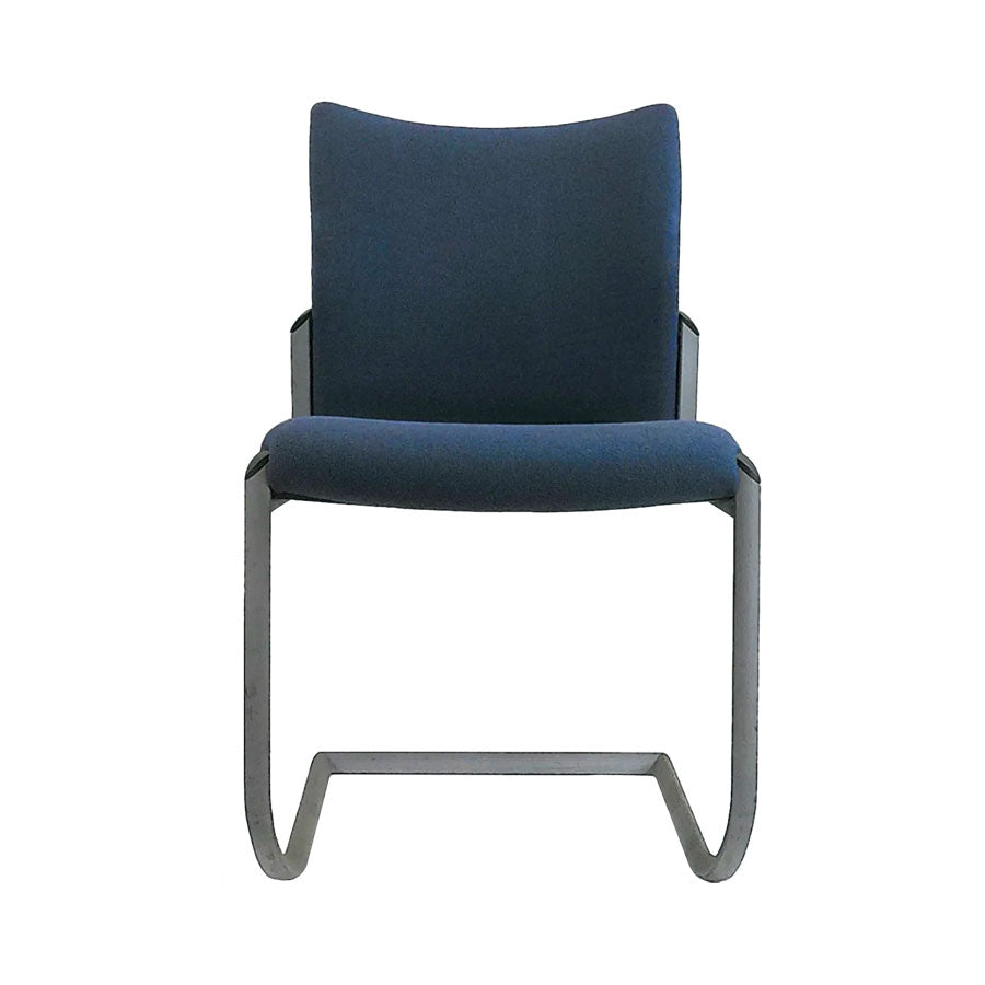 <tc>Senator</tc>: Chaise visiteur empilable T115 - Reconditionnée
